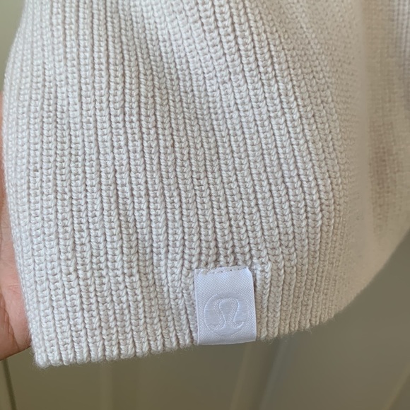 NWT lululemon merino wool blend turtleneck ribbed sweater white opal size 12 - Picture 9 of 10